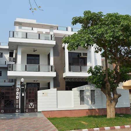 The Abodes House Hotel Greater Noida Kültér fotó